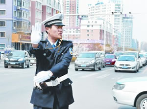 腦筋急轉(zhuǎn)彎：為什么說(shuō)交通警察比其他經(jīng)常更強(qiáng)壯？