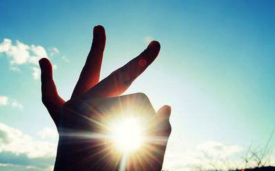 為什么說(shuō)陽(yáng)光是七色光