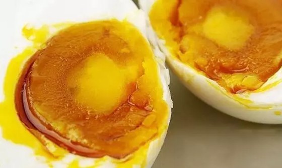 咸鴨蛋為什么會出油,咸鴨蛋的腌制方法