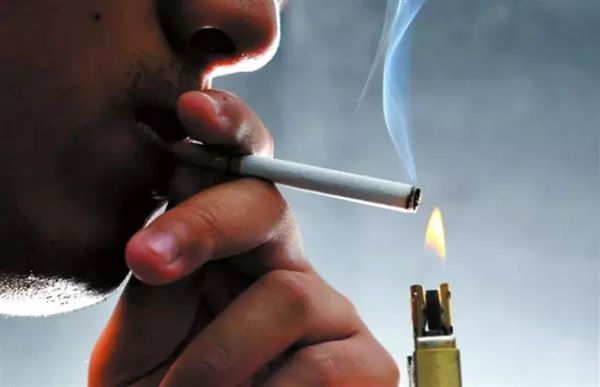 為什么抽煙會(huì)頭暈惡心,正確的吸煙方式步驟圖,新手吸煙的正確方法