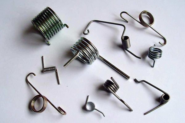 為什么彈簧有彈性,彈簧的種類(lèi)及功能