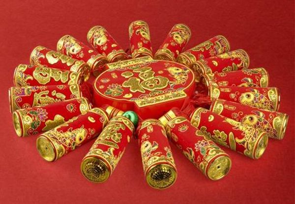 鞭炮為什么會(huì)爆炸,鞭炮是用什么做的