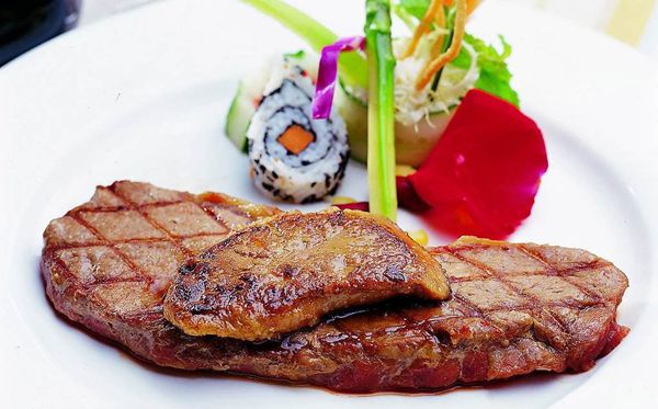 法式鵝肝為什么那么大,法國(guó)鵝肝出名的原因