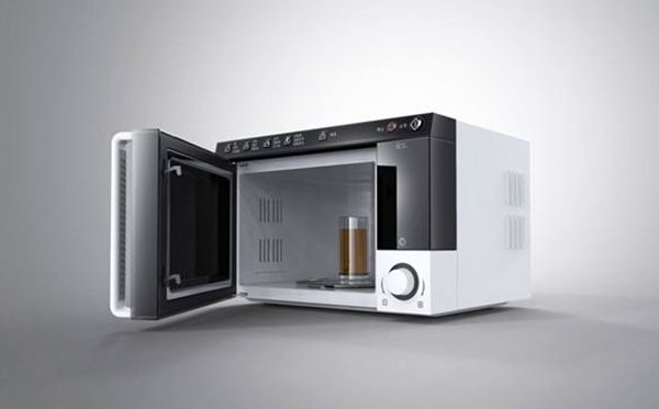 為什么冰箱從左往右開門而微波爐是從右往左開門？