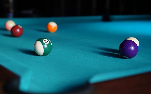 為什么臺(tái)球九號(hào)球下面有下劃線