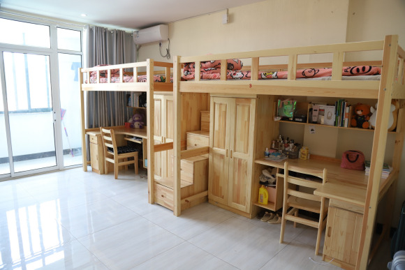 山東現(xiàn)代學(xué)院宿舍條件怎么樣,有空調(diào)和獨(dú)立衛(wèi)生間嗎？（附宿舍圖片）