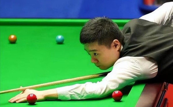 丁俊暉為什么叫丁主任,丁俊暉一共拿過多少次冠軍？