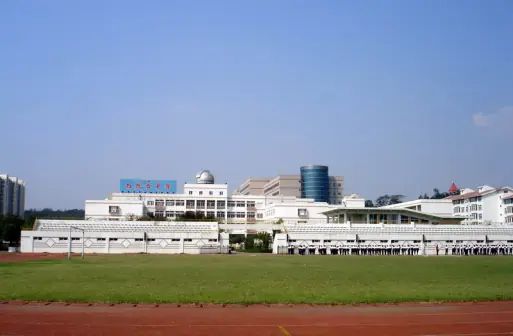 南京市雨花臺(tái)中學(xué)有幾個(gè)校區(qū)_地址分別在哪？