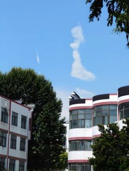 南京市第二十七高級中學(xué)是公立還是私立,是重點中學(xué)嗎？