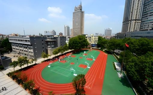 南京大學附屬中學簡介概況（建校歷史、地址、師資、校訓、環(huán)境）