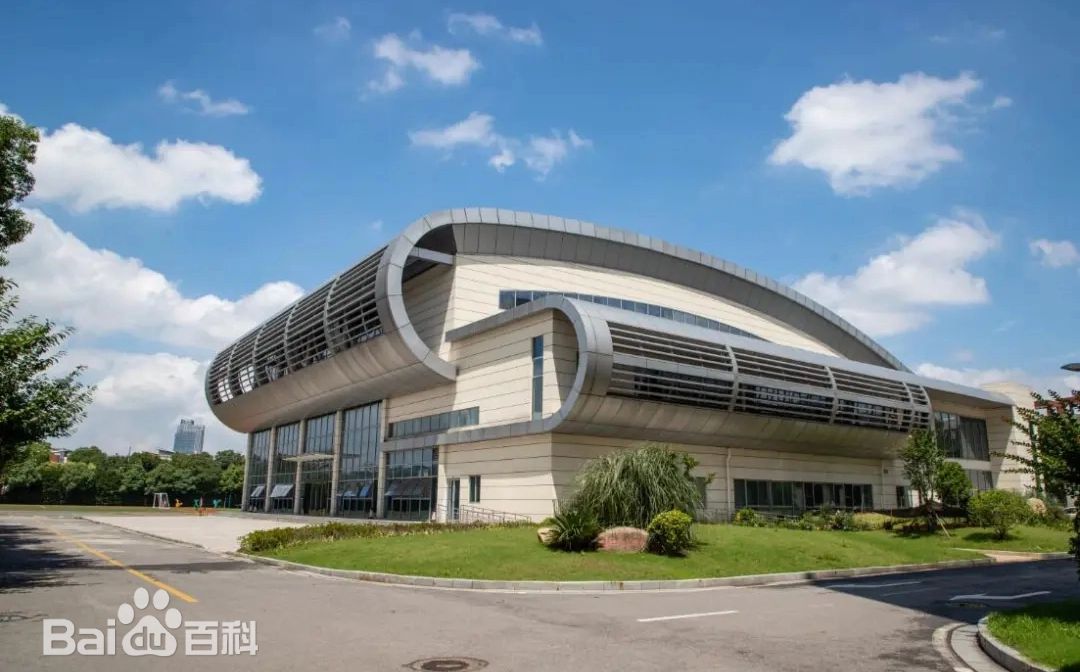 南京市臨江高級(jí)中學(xué)簡(jiǎn)介概況（建校歷史、地址、師資、校訓(xùn)、環(huán)境）