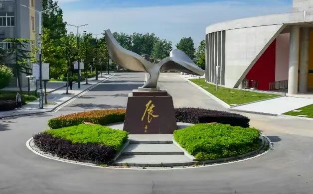 南京市六合區(qū)程橋高級(jí)中學(xué)位置在哪里_在哪個(gè)區(qū)？