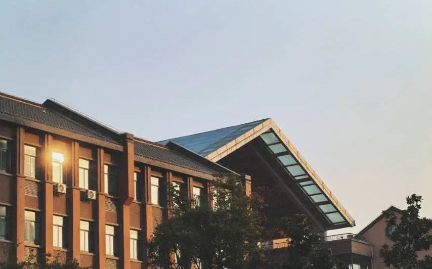 南京漢開書院學(xué)校簡介概況（建校歷史、地址、師資、校訓(xùn)、環(huán)境）