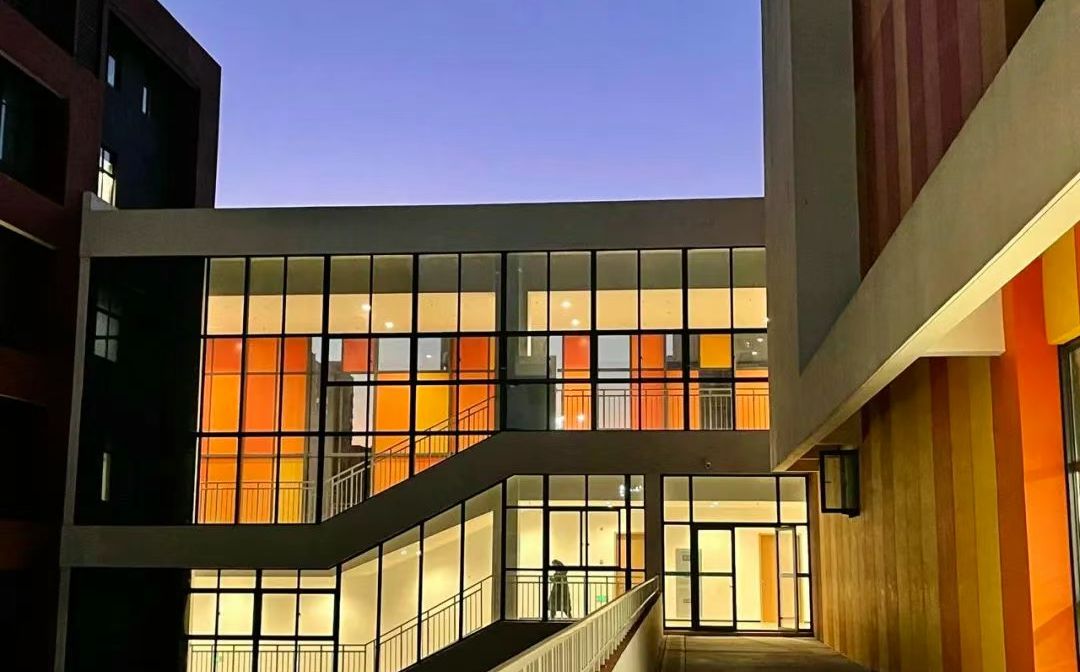 蘇州工業(yè)園區(qū)星海實(shí)驗(yàn)中學(xué)是公立還是私立,是重點(diǎn)中學(xué)嗎？