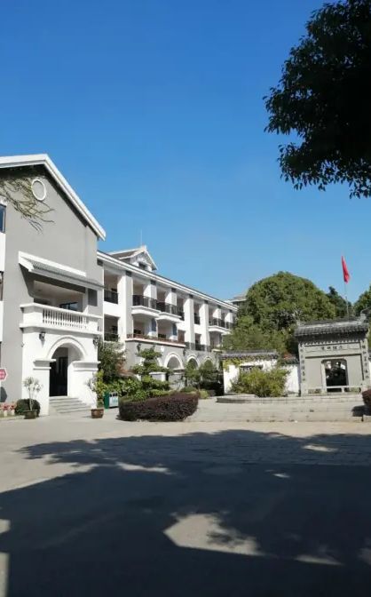 蘇州一中簡(jiǎn)介概況（建校歷史、地址、師資、校訓(xùn)、環(huán)境）