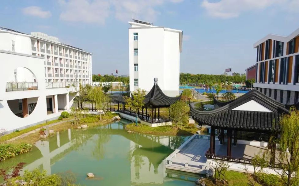 江蘇省蘇州第十中學(xué)校在蘇州的排名第幾,南外屬于什么檔次？