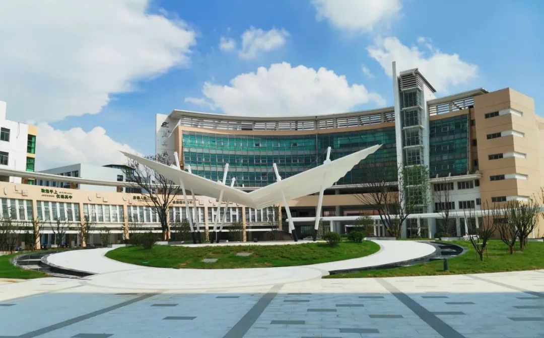 南京航空航天大學蘇州附屬中學在蘇州的排名第幾,南外屬于什么檔次？