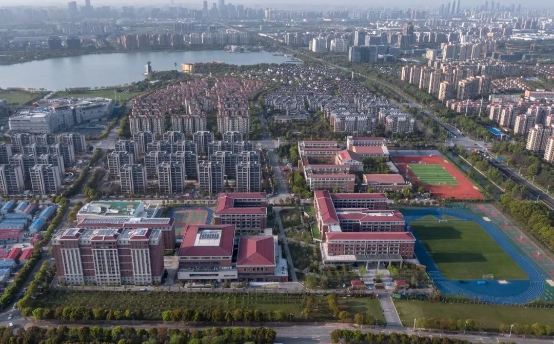 南京航空航天大學(xué)蘇州附屬中學(xué)有幾個(gè)校區(qū)_分別在什么位置？