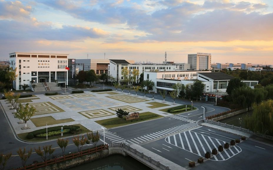 江蘇省太倉高級中學(xué)地址在哪里_在哪個區(qū)？