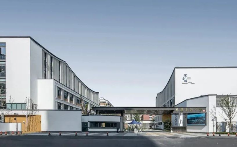 蘇苑高級中學(xué)是公立還是私立,是重點(diǎn)中學(xué)嗎？