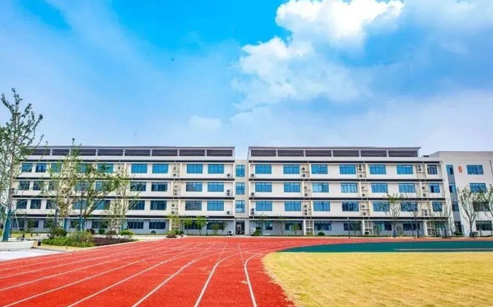 吳中區(qū)金山高級中學(xué)地址在哪里_位于哪個區(qū)？
