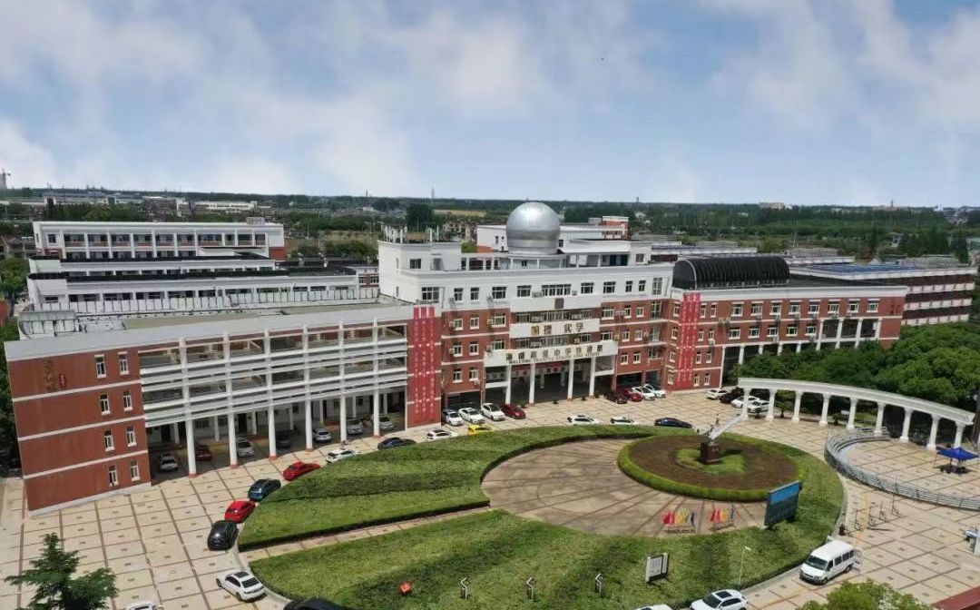 常熟市海虞高級(jí)中學(xué)在蘇州的排名第幾,南外屬于什么檔次？