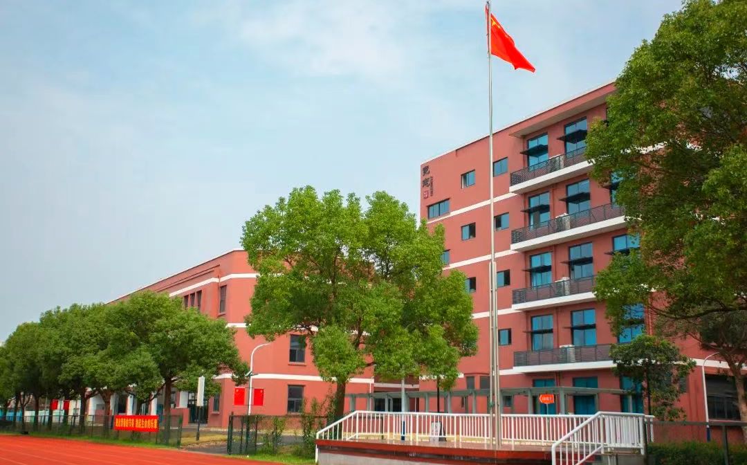 吳江汾湖高級(jí)中學(xué)地址在哪里_位于哪個(gè)區(qū)？