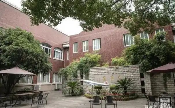 蘇州市第四中學簡介概況（建校歷史、地址、師資、校訓、環(huán)境）