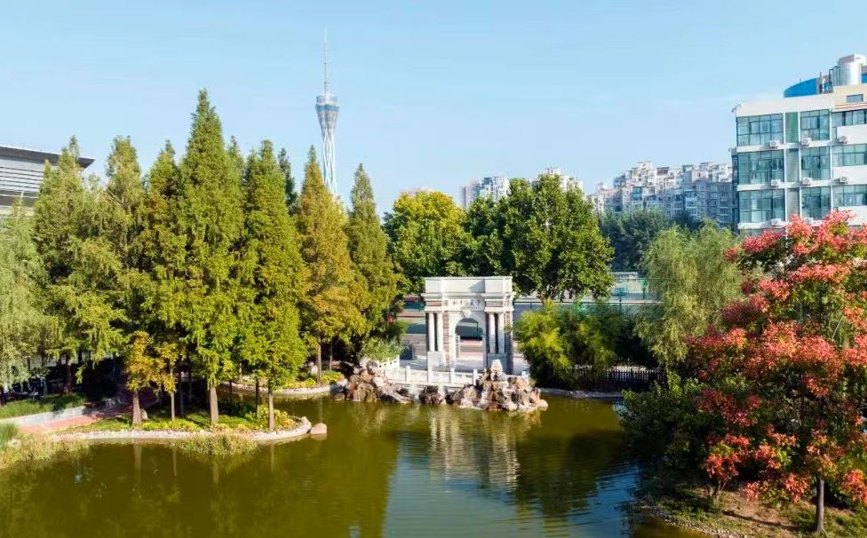 鄭州市第十一中學簡介概況（建校歷史、地址、師資、校訓(xùn)、環(huán)境）