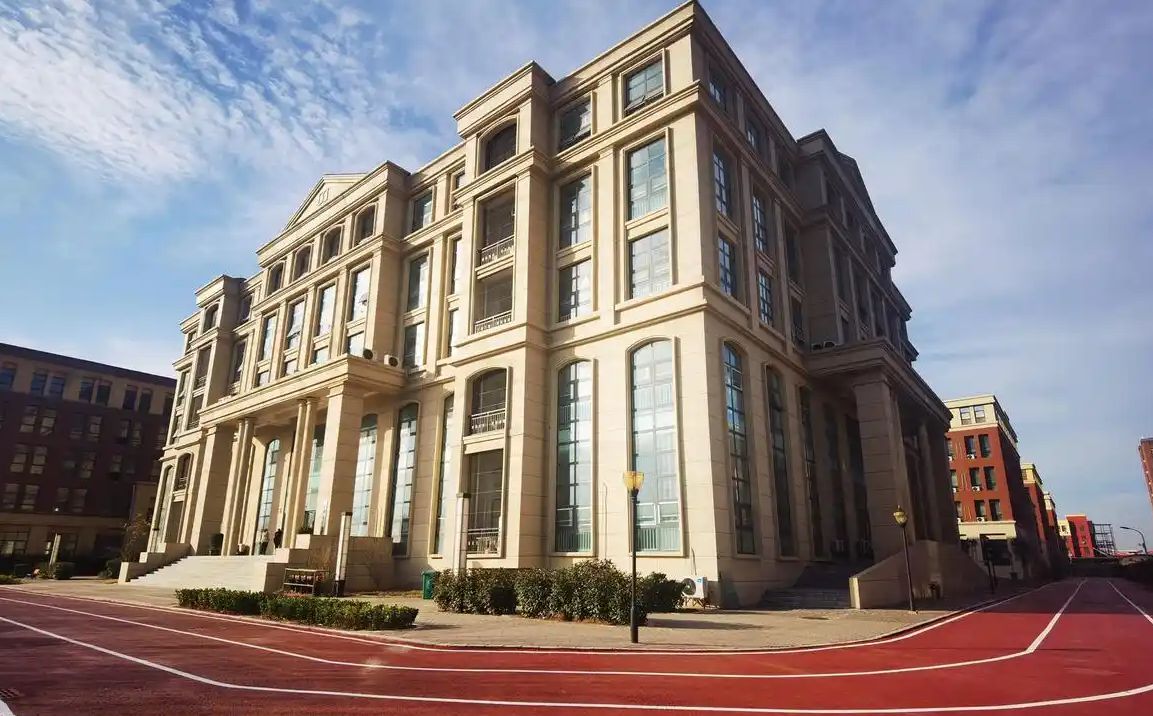 鄭州市宇華實驗學校簡介概況（建校歷史、地址、師資、校訓、環(huán)境）