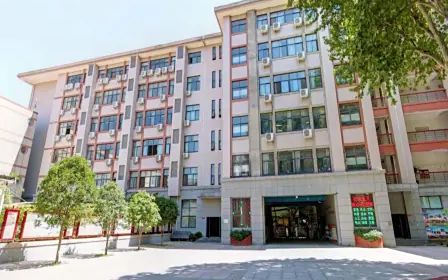 鄭州市第七高級(jí)中學(xué)在鄭州的排名第幾,南外屬于什么檔次？