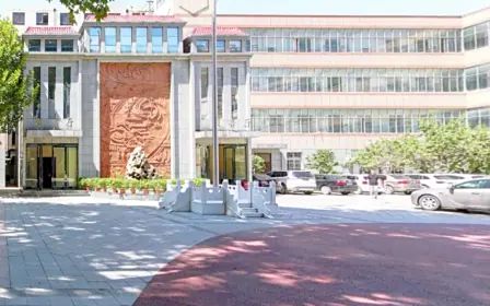 鄭州市第七高級(jí)中學(xué)有幾個(gè)校區(qū)_分別在哪里？