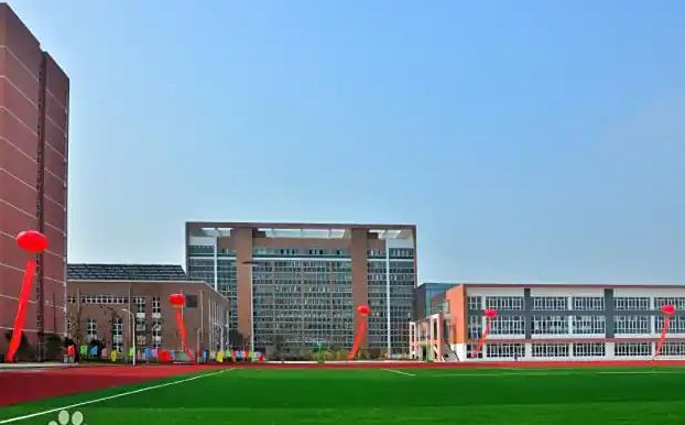 合肥一六八中學(xué)是公立還是私立,是重點中學(xué)嗎？