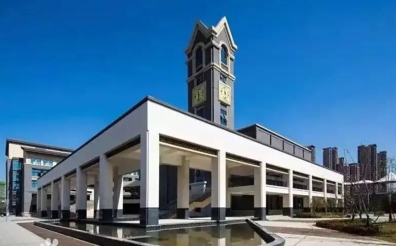 合肥市第四中學(xué)簡介概況（建校歷史、地址、師資、校訓(xùn)、環(huán)境）