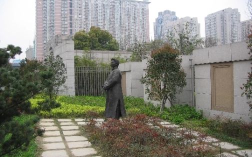 杭州高級中學(xué)簡介概況（建校歷史、地址、師資、校訓(xùn)、環(huán)境）