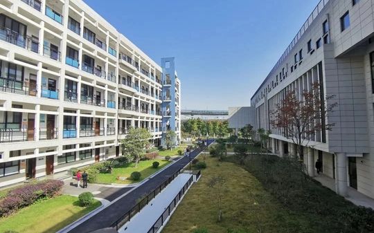 杭州市長河高級中學(xué)校區(qū)在哪_在哪個區(qū)？