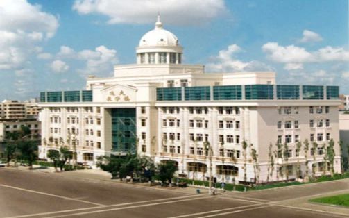 哈爾濱師范大學(xué)附屬中學(xué)在哈爾濱的排名第幾,屬于什么檔次？