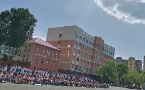 哈爾濱市第四中學(xué)校在哈爾濱的排名第幾,屬于什么檔次？