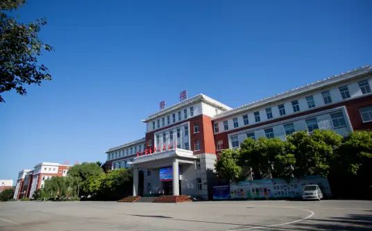 沈陽市第五十六中學簡介概況（建校歷史、地址、師資、校訓、環(huán)境）