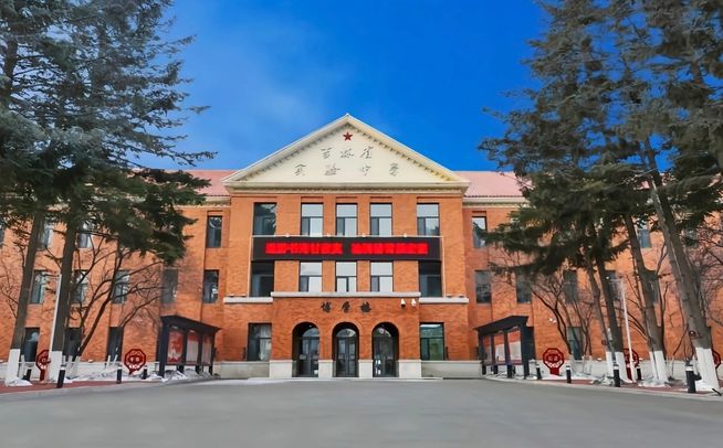 吉林省實(shí)驗(yàn)中學(xué)簡(jiǎn)介概況（建校歷史、地址、師資、校訓(xùn)、環(huán)境）