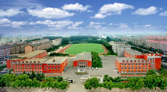 長春汽車經(jīng)濟技術(shù)開發(fā)區(qū)第三中學簡介概況（建校歷史、地址、師資、校訓、環(huán)境）
