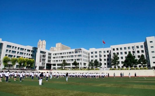 長春市朝鮮族中學(xué)簡介概況（建校歷史、地址、師資、校訓(xùn)、環(huán)境）