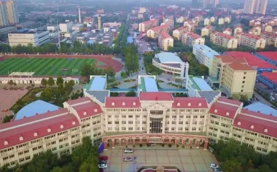 天津市第四十七中學是公立還是私立,是重點中學嗎？