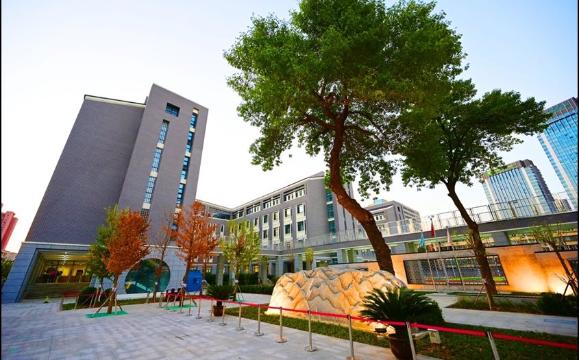 天津第二十五中學(xué)簡介概況（建校歷史、地址、師資、校訓(xùn)、環(huán)境）