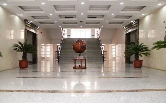 天津市第四十一中學(xué)是公立還是私立,是重點中學(xué)嗎？