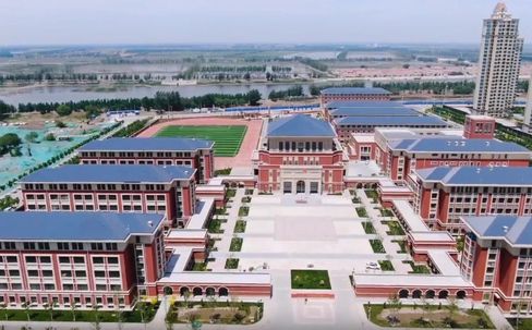 天津市寧河區(qū)蘆臺第一中學(xué)簡介概況（建校歷史、地址、師資、校訓(xùn)、環(huán)境）