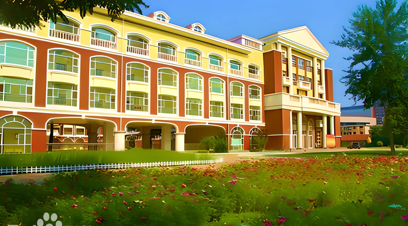 石家莊市第二十四中學是公立還是私立,是重點中學嗎？