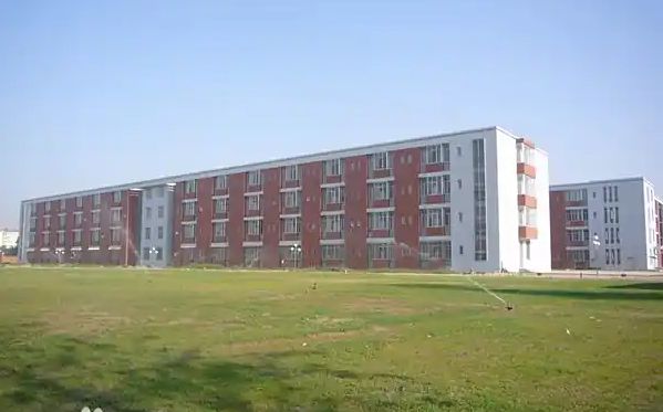 河北正定中學(xué)在石家莊的排名第幾,屬于什么檔次？