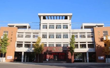 晉州市第一中學(xué)簡介概況（建校歷史、地址、師資、校訓(xùn)、環(huán)境）