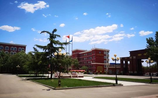 河北聯(lián)邦外國(guó)語(yǔ)學(xué)校校區(qū)在哪_在什么區(qū)？